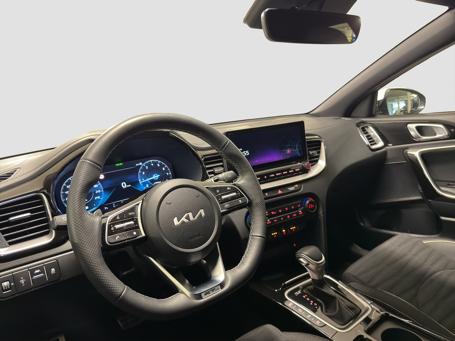KIA Ceed 1.5 T-GDi MHEV GT-Line-image-12