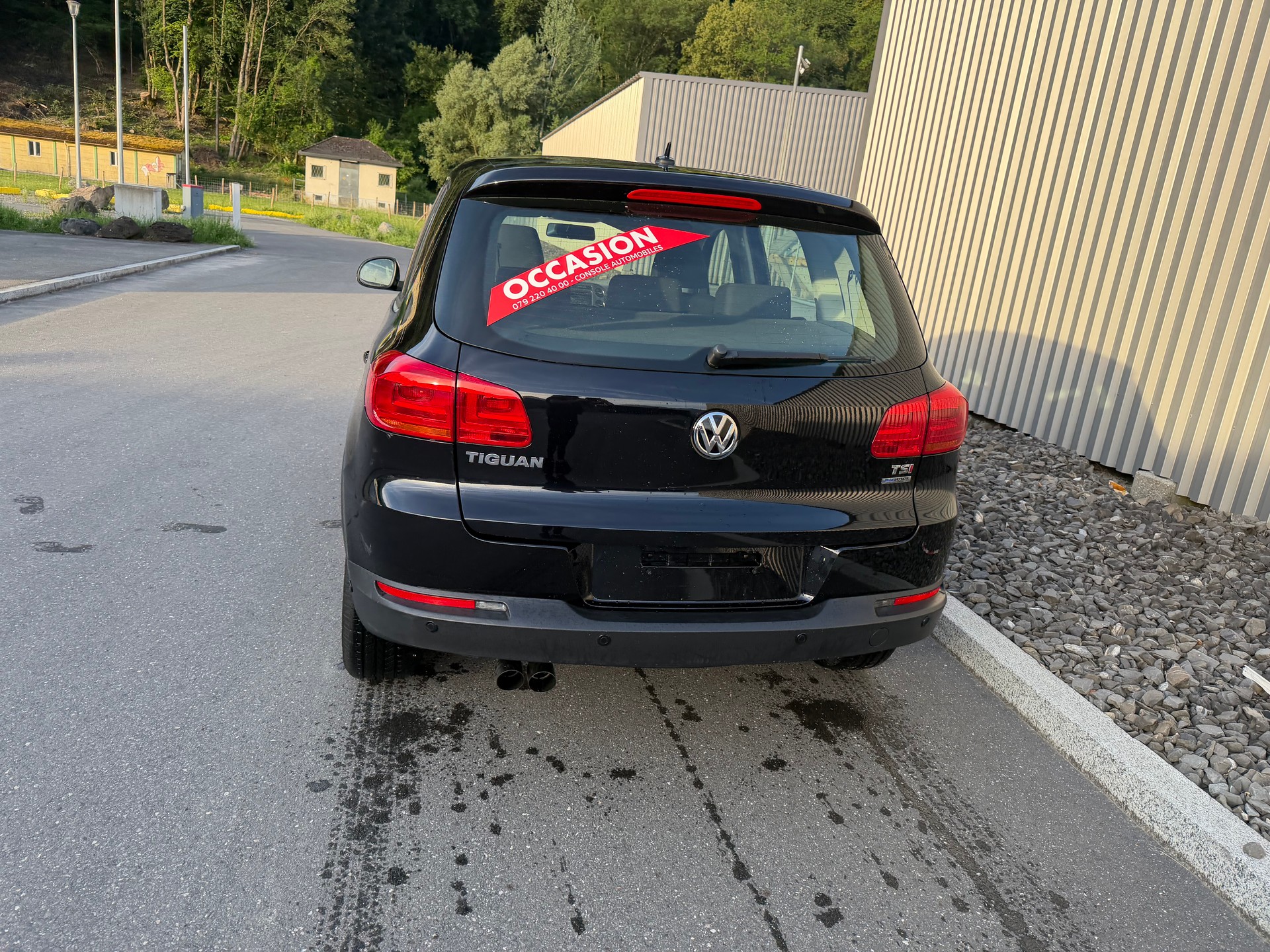 VW Tiguan 1.4 TSI BlueMotion Trend&Fun 4x2 FAIBLE KILOMÉTRAGE 23000 —-image-5