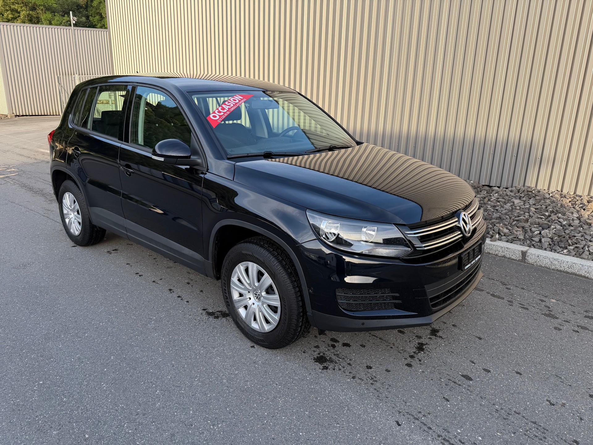 VW Tiguan 1.4 TSI BlueMotion Trend&Fun 4x2 FAIBLE KILOMÉTRAGE 23000 —-image-7