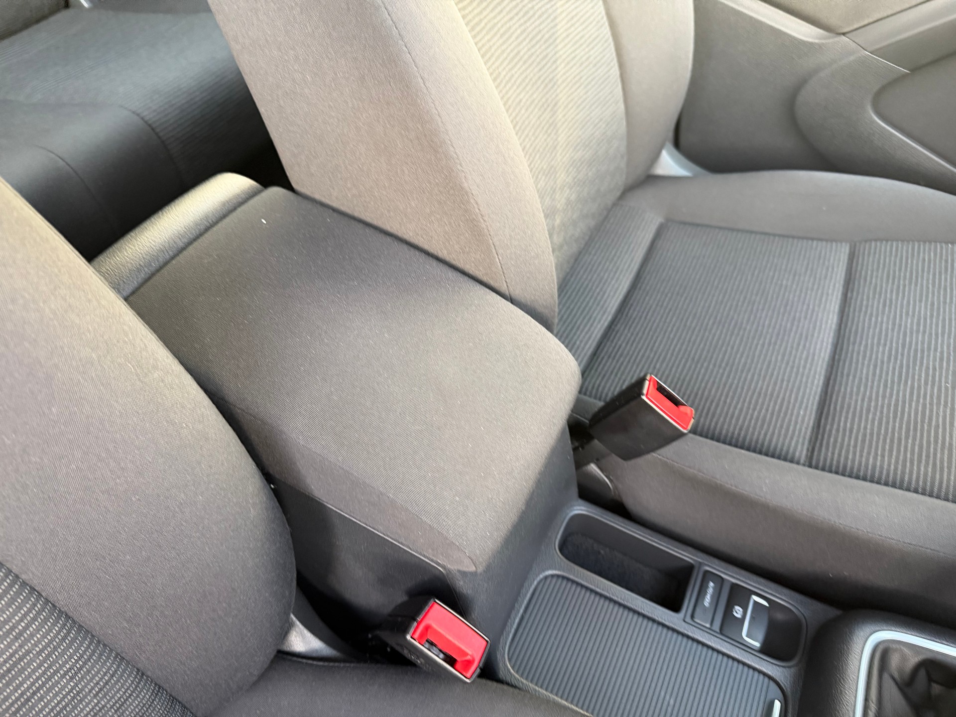 VW Tiguan 1.4 TSI BlueMotion Trend&Fun 4x2 FAIBLE KILOMÉTRAGE 23000 —-image-54