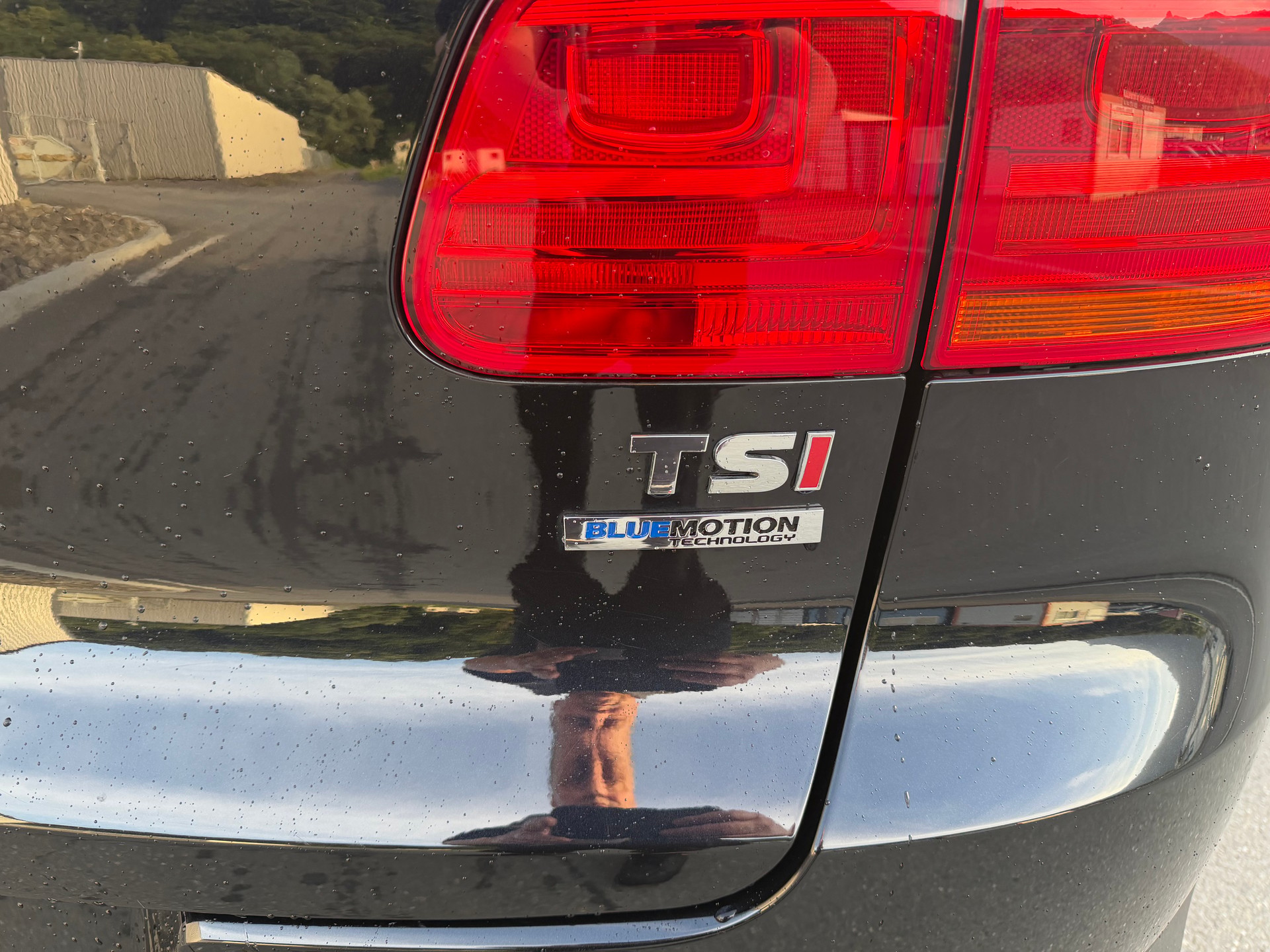VW Tiguan 1.4 TSI BlueMotion Trend&Fun 4x2 FAIBLE KILOMÉTRAGE 23000 —-image-13