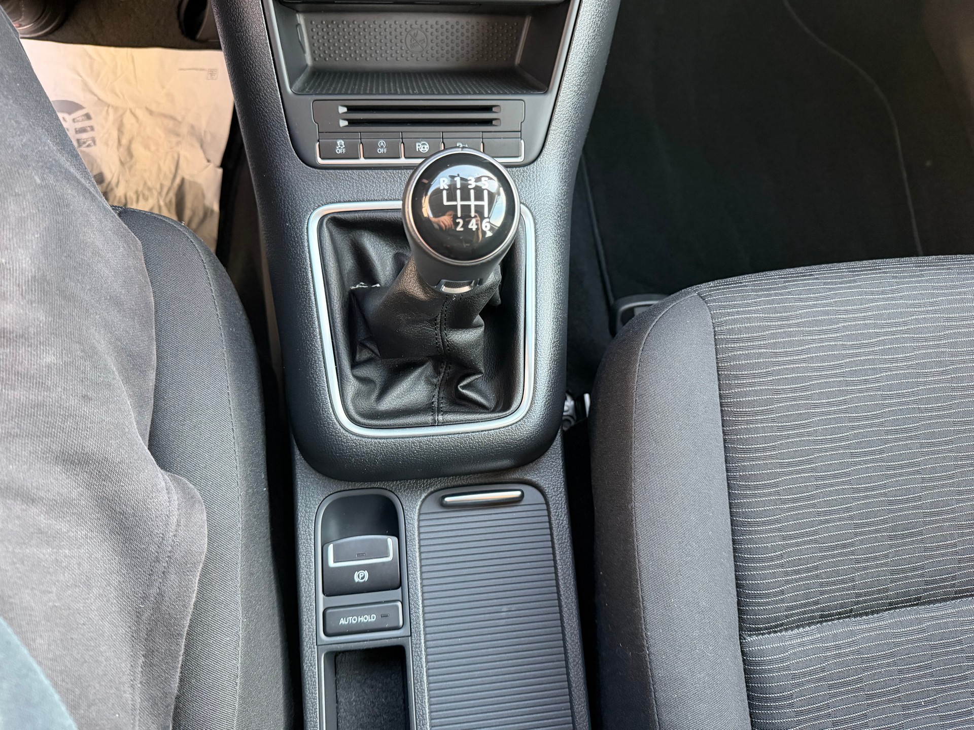 VW Tiguan 1.4 TSI BlueMotion Trend&Fun 4x2 FAIBLE KILOMÉTRAGE 23000 —-image-39