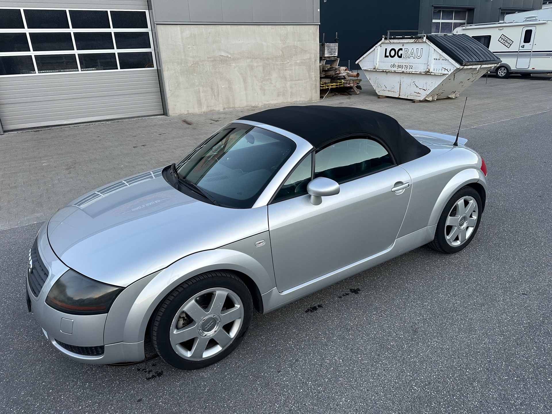 AUDI TT Roadster 1.8 T quattro-image-11
