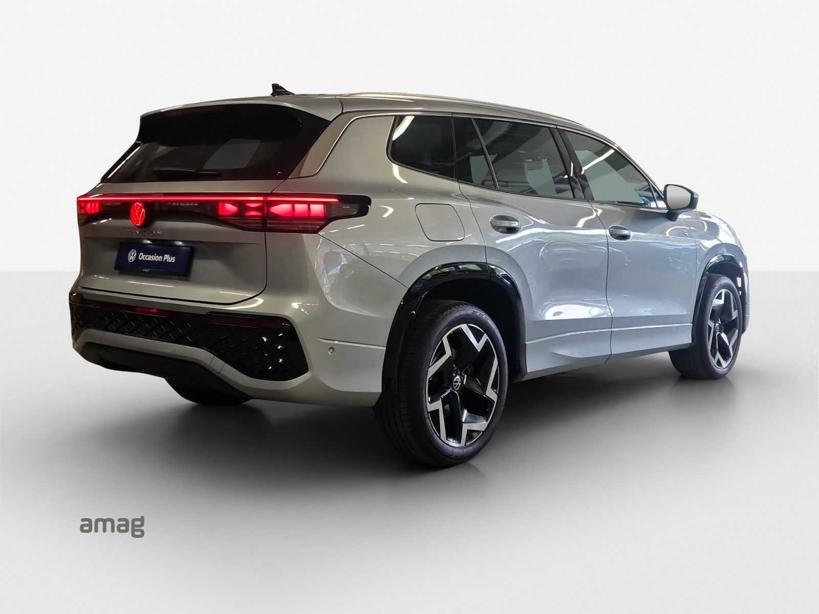 VW Tayron 2.0 TSI R-Line DSG 4Motion-image-4