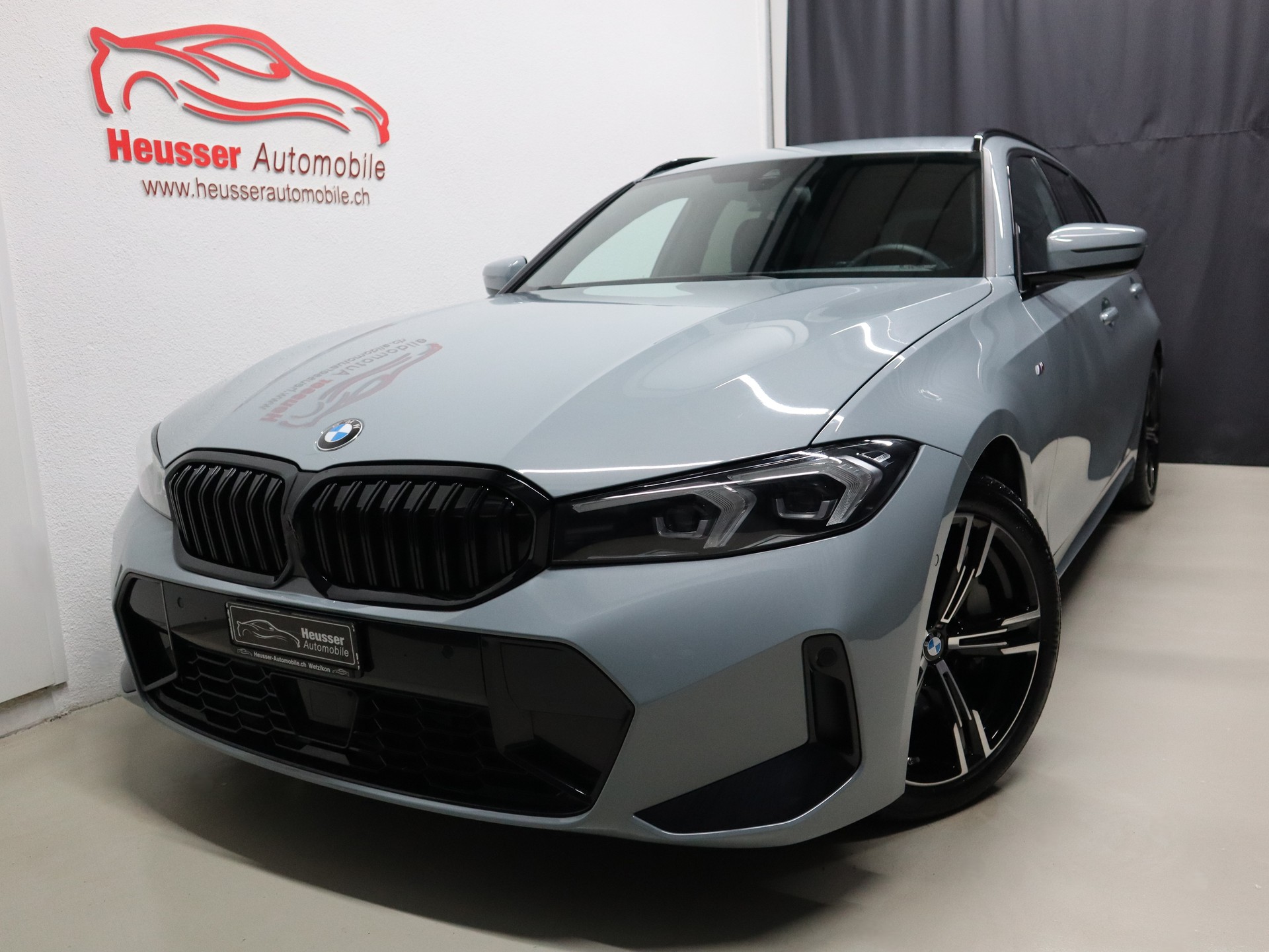 BMW 330i Touring xDrive Steptronic M Sport - Live Cockpit - Navi - Kamera - 245 PS
