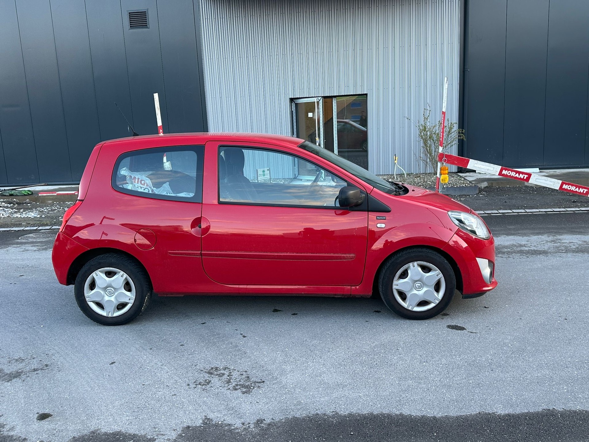 RENAULT Twingo 1.2 16V Miss Sixty-image-6