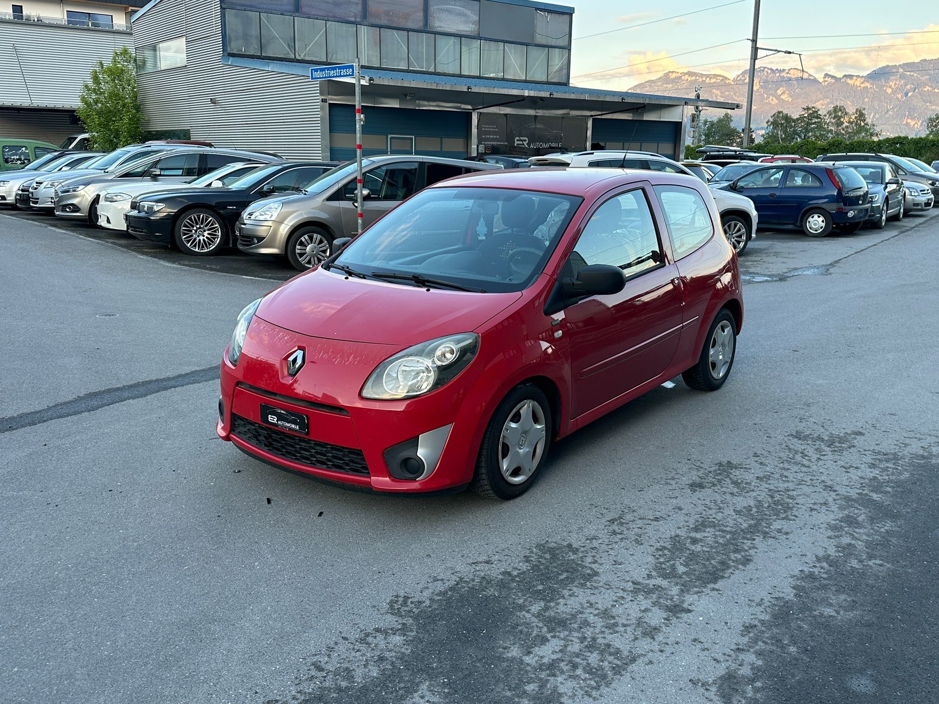 RENAULT Twingo 1.2 16V Miss Sixty-image-0