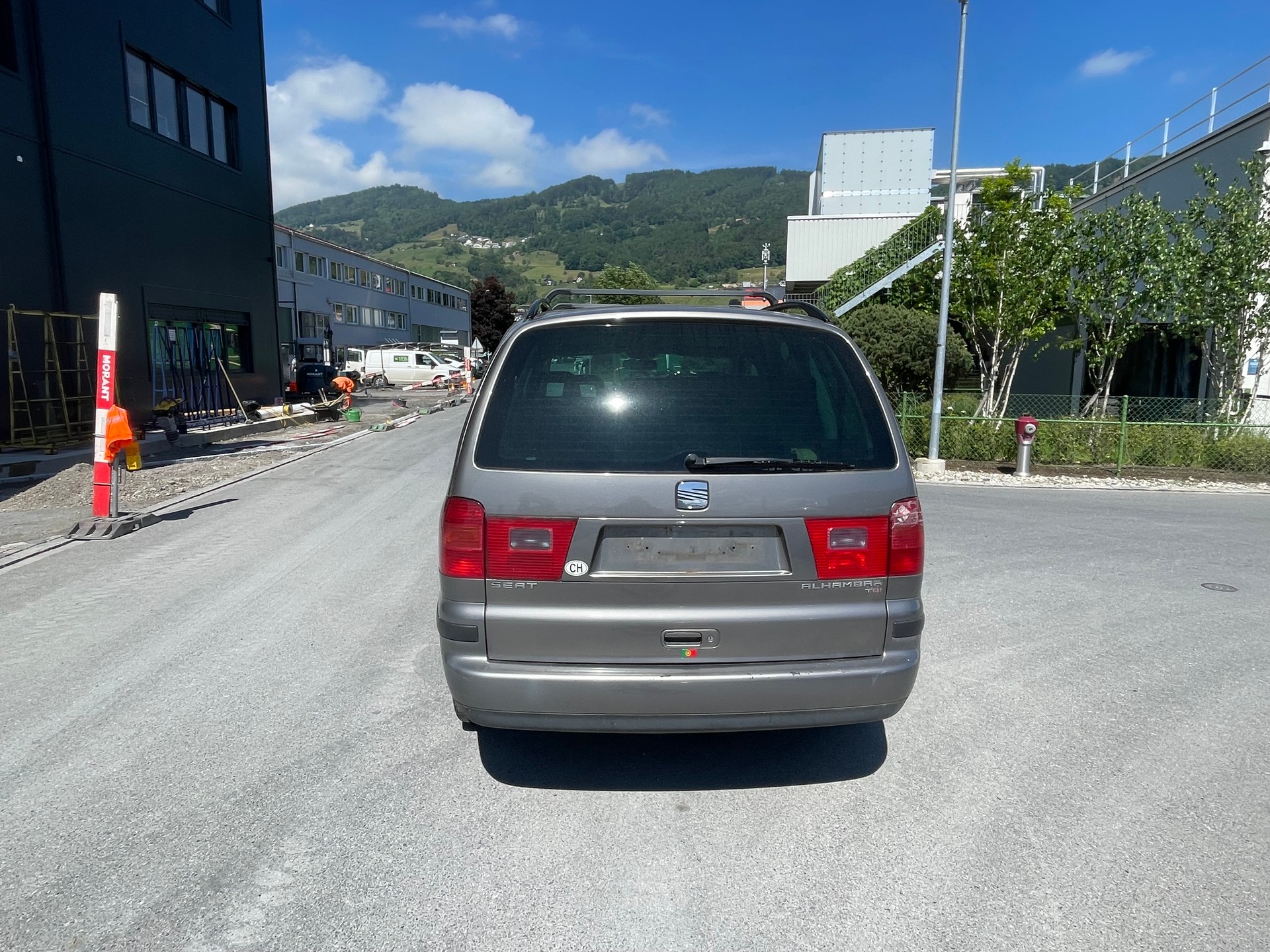 SEAT Alhambra 1.9 TDI 7-Plätze-image-3