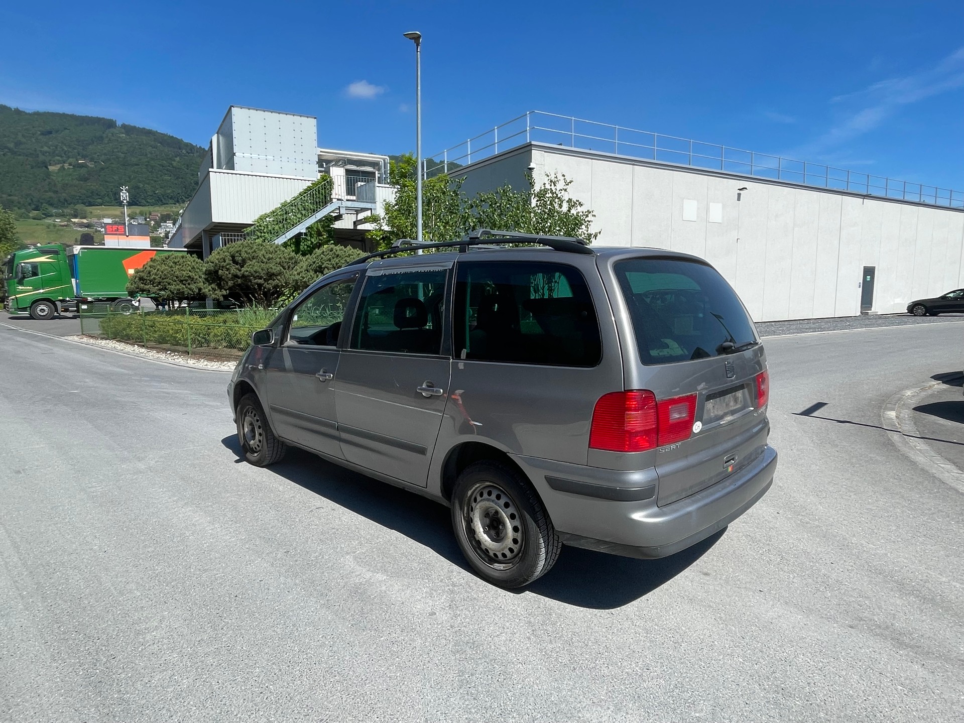 SEAT Alhambra 1.9 TDI 7-Plätze-image-5