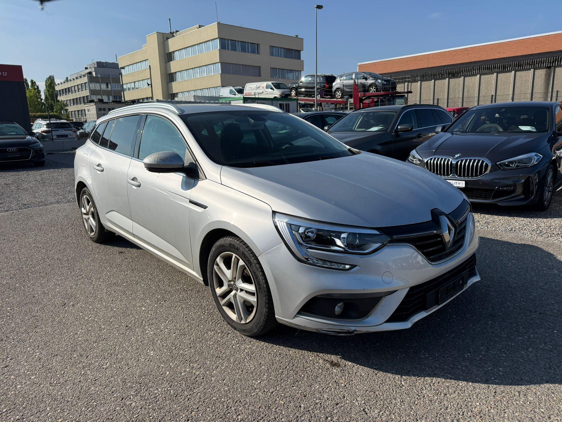 RENAULT Mégane Grandtour 1.5 Blue dCi Business EDC-image-1
