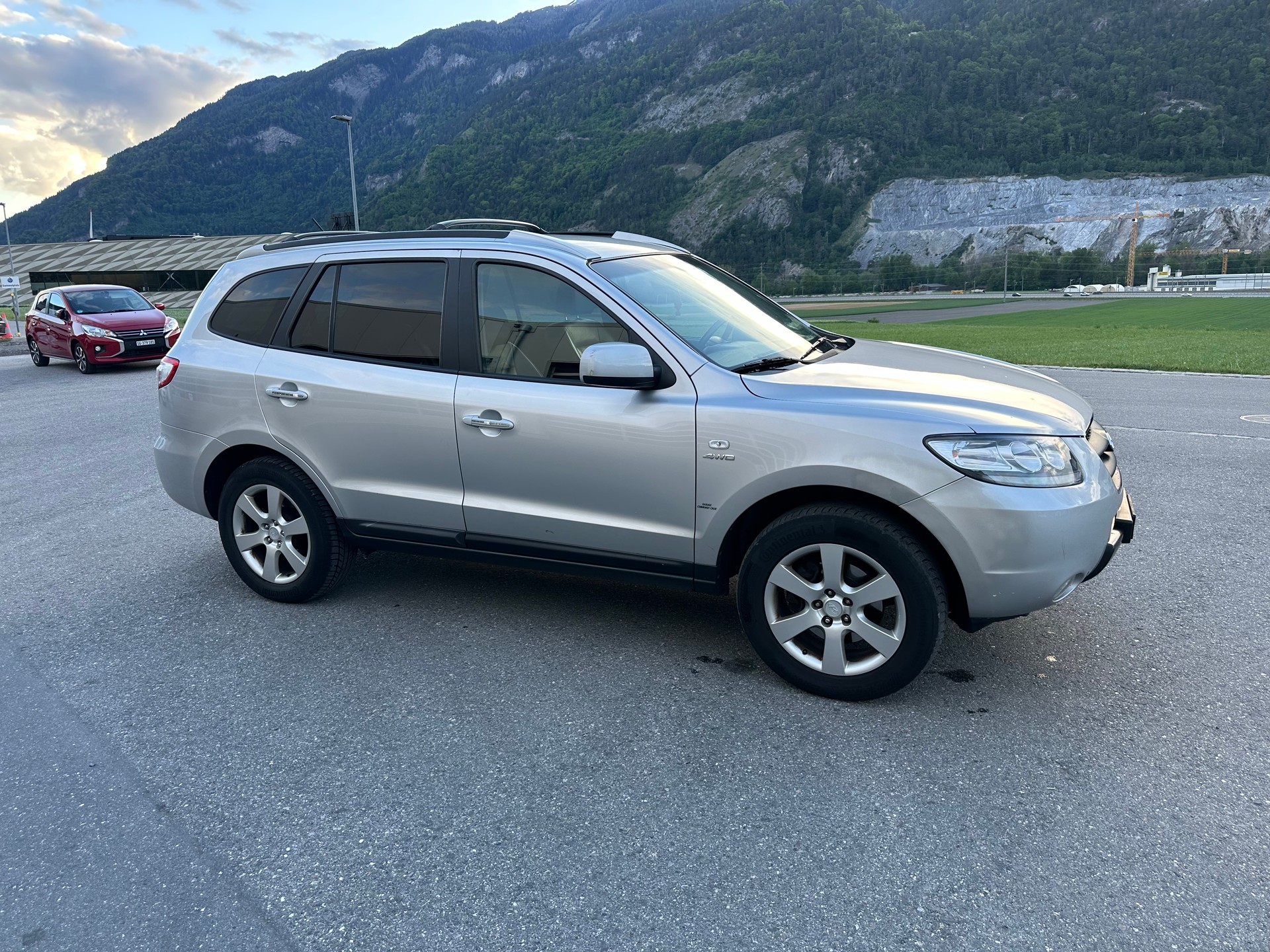 HYUNDAI Santa Fe 2.2 CRDi Swiss Limited Ed. 4WD Aut.-image-9