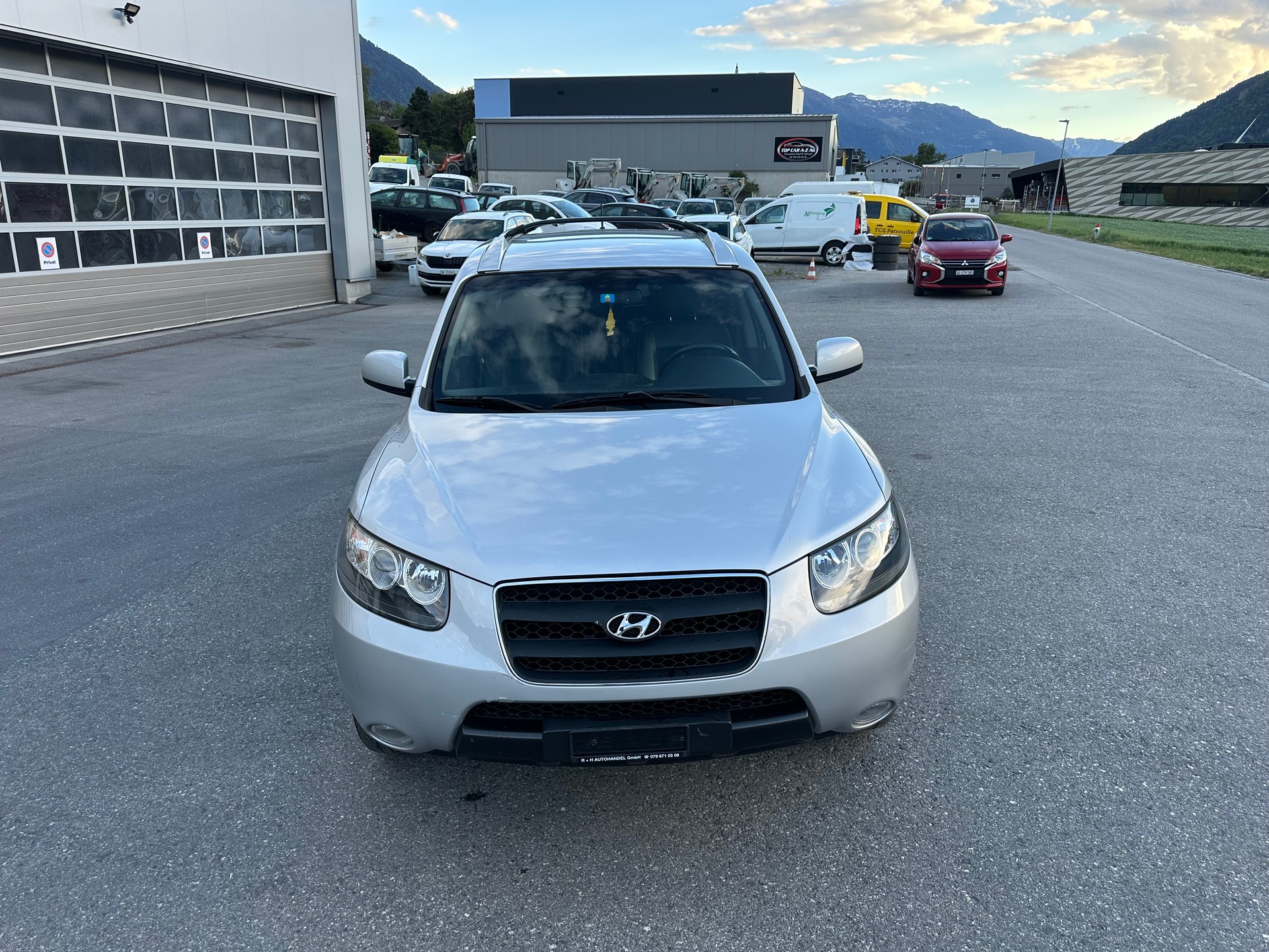 HYUNDAI Santa Fe 2.2 CRDi Swiss Limited Ed. 4WD Aut.-image-1