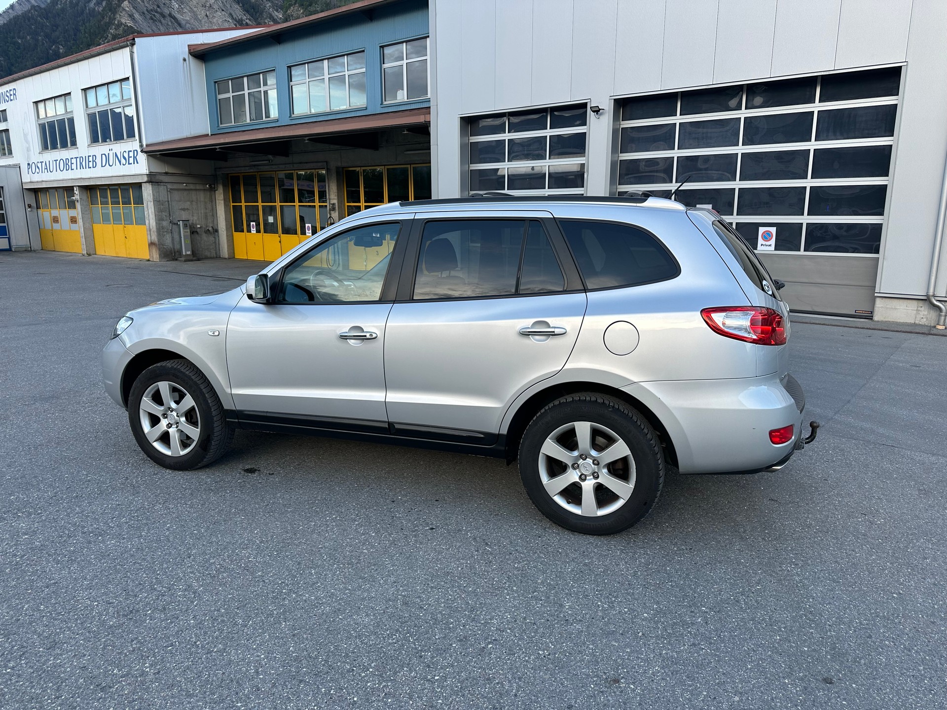 HYUNDAI Santa Fe 2.2 CRDi Swiss Limited Ed. 4WD Aut.-image-6