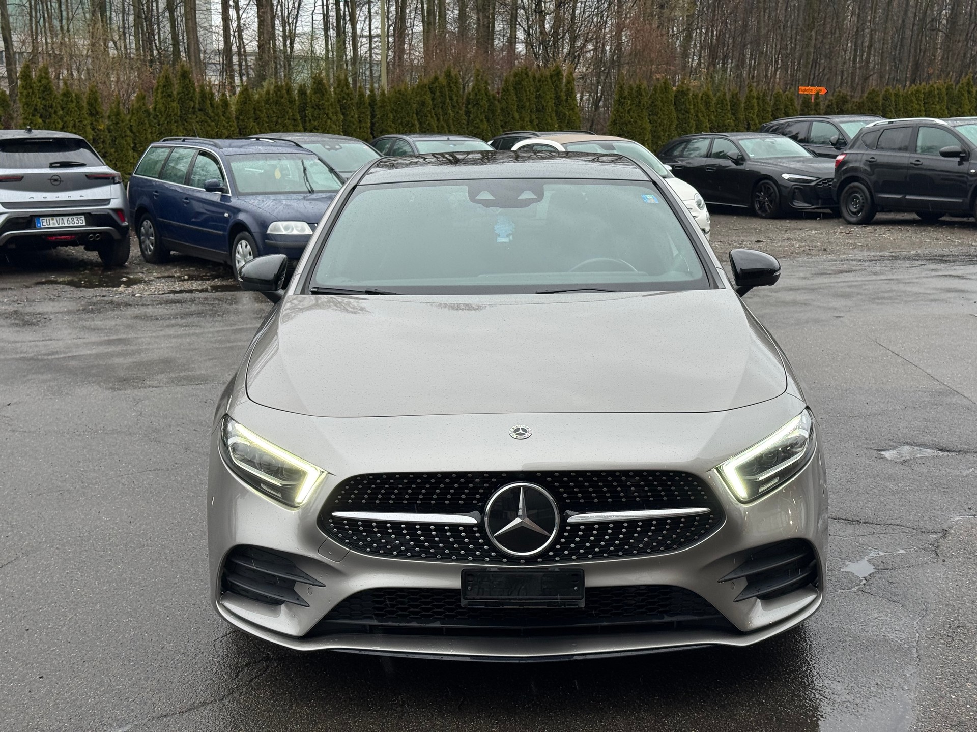 MERCEDES-BENZ A 250 AMG Line 7G-DCT-image-5