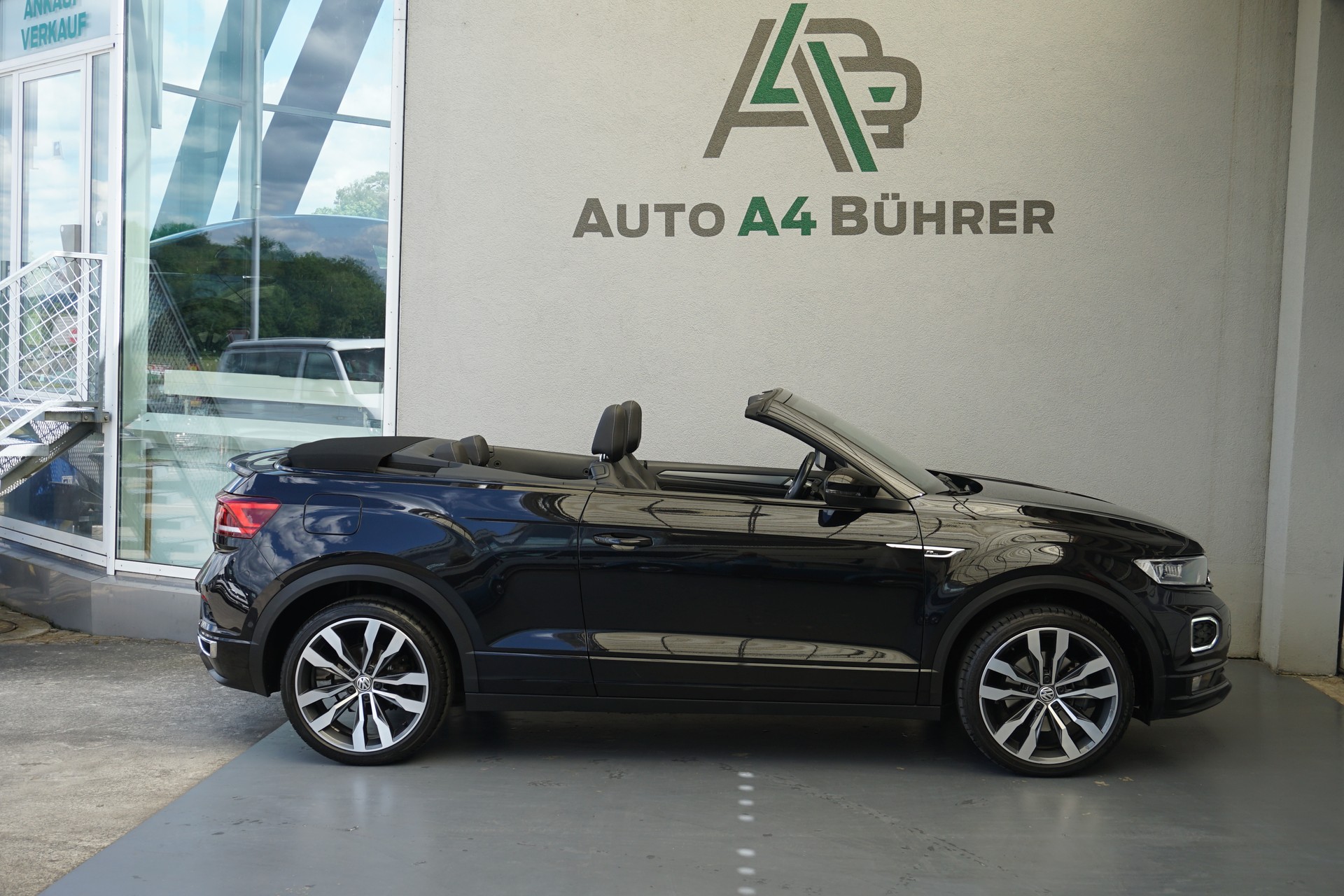 VW T-Roc 1.5 TSI EVO R-Line Cabriolet DSG-Automat 150PS mit Lederausstattung und Abstandsregeltempomat-image-9