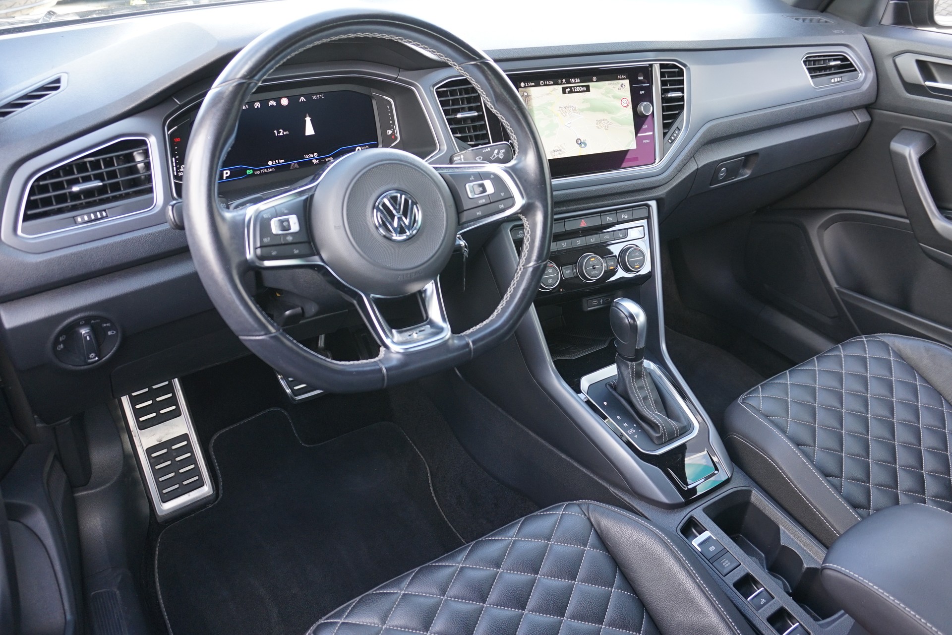 VW T-Roc 1.5 TSI EVO R-Line Cabriolet DSG-Automat 150PS mit Lederausstattung und Abstandsregeltempomat-image-22