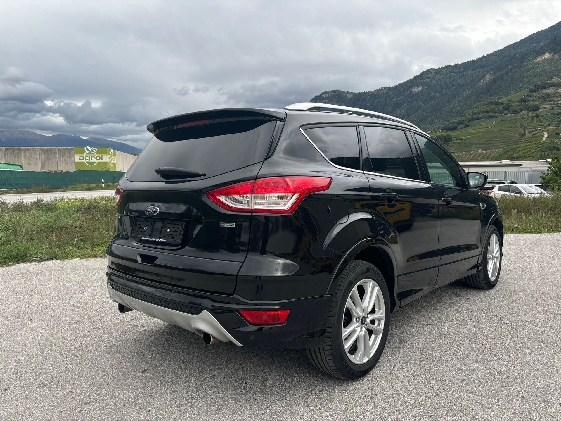FORD Kuga 1.6 SCTi Carving 4WD Automatic-image-5