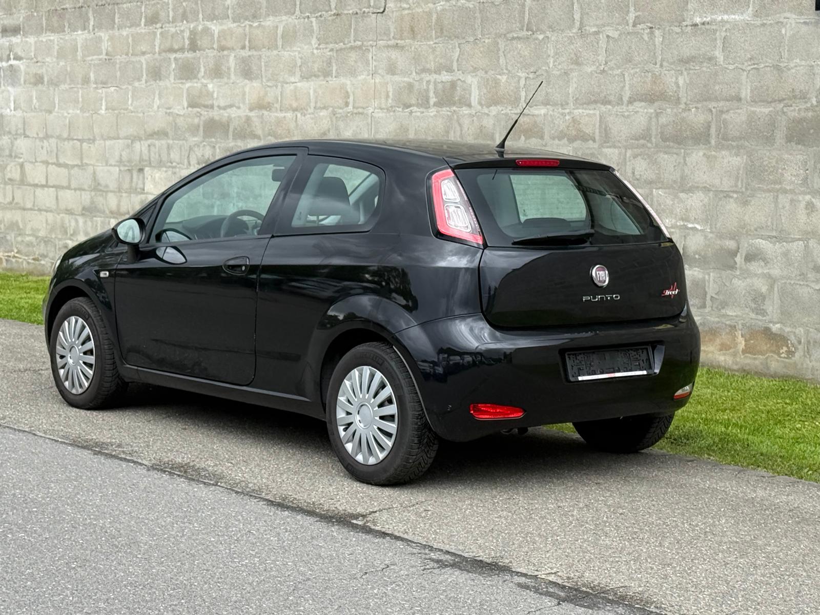 FIAT Punto 1.2 Young-image-2