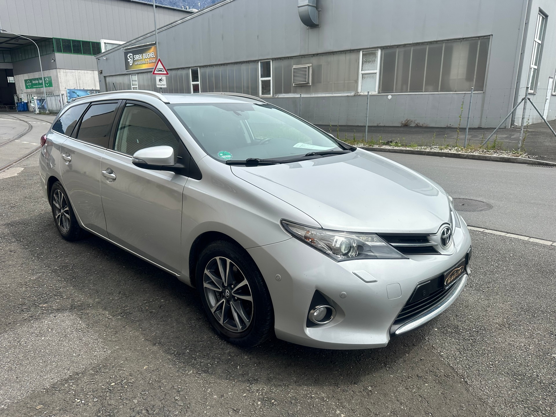 TOYOTA Auris Touring Sports 2.0 D-4D Trend-image-1