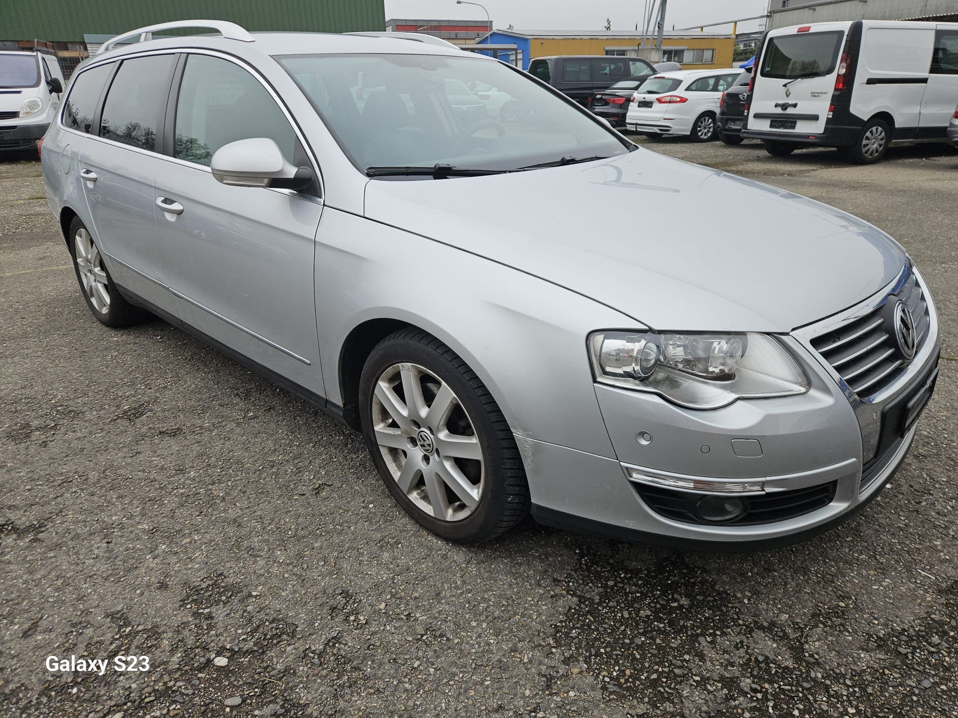 VW Passat Variant 2.0 TDI Highline 4Motion-image-5
