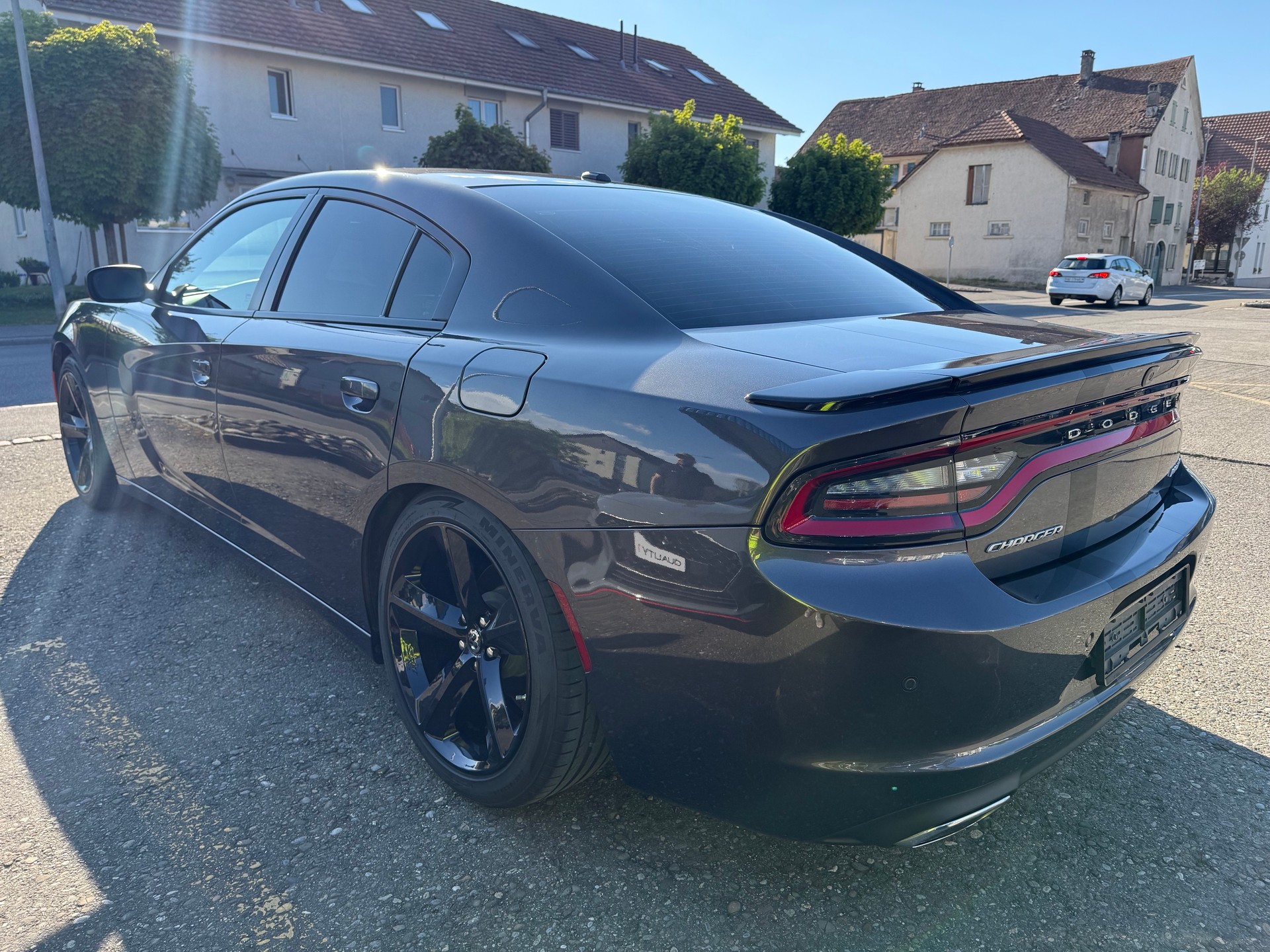 DODGE Charger 3.6-showroom-element-3