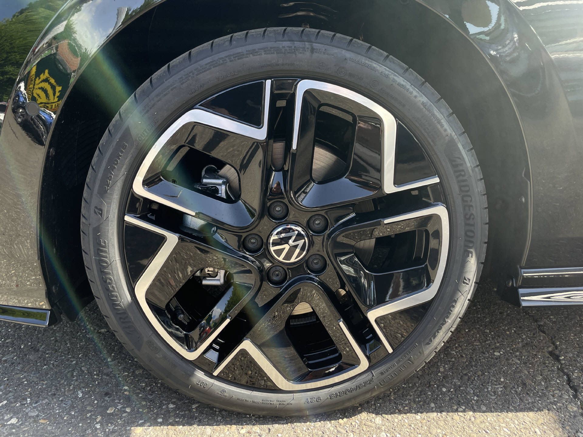 VW Golf VIII 2.0 TSI R-Line DSG 4motion-image-25