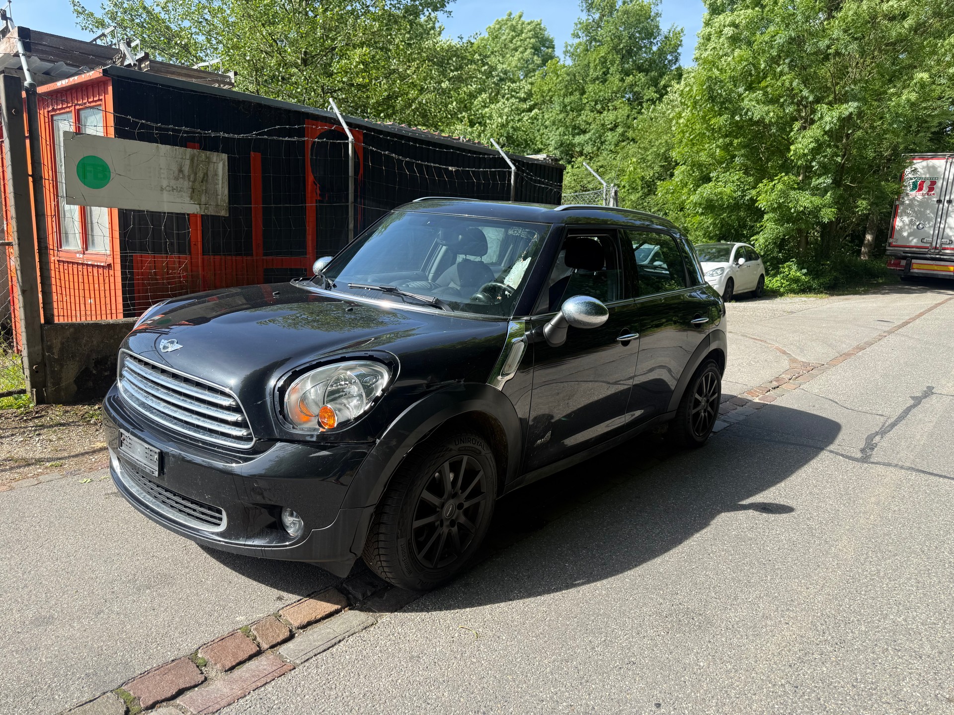 MINI Countryman Cooper D ALL4-image-1