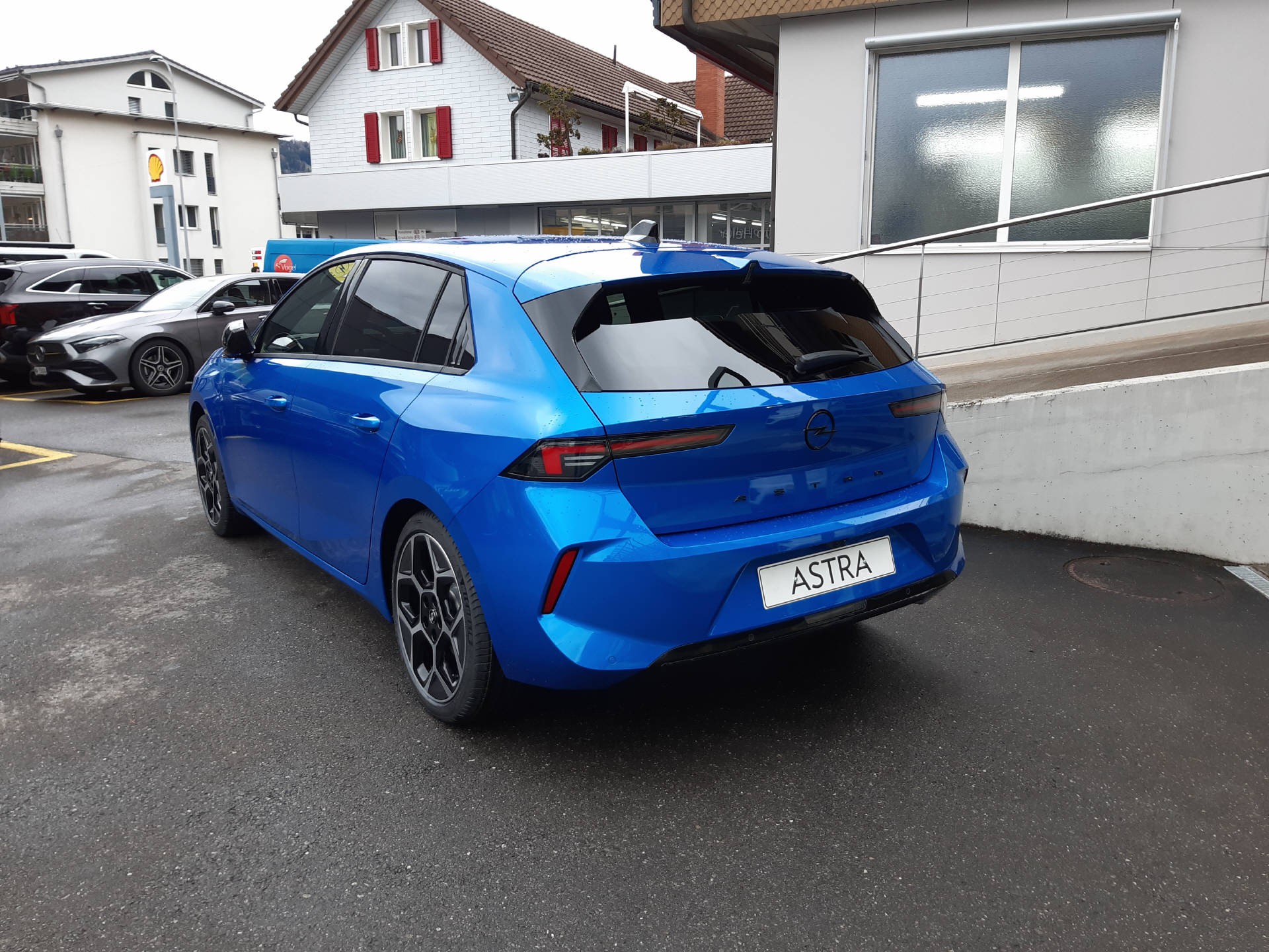 OPEL Astra 1.2 T 130 Swiss Plus-image-3