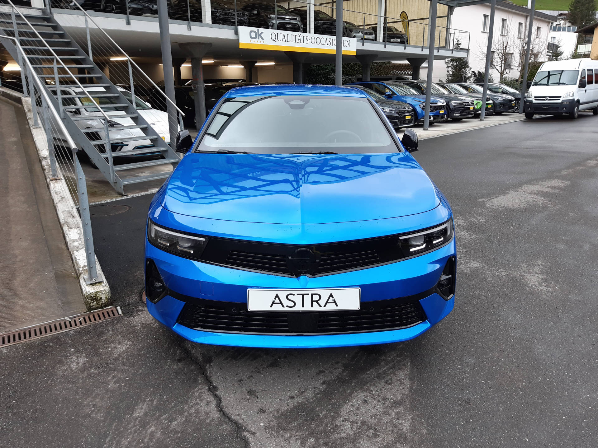 OPEL Astra 1.2 T 130 Swiss Plus-image-1