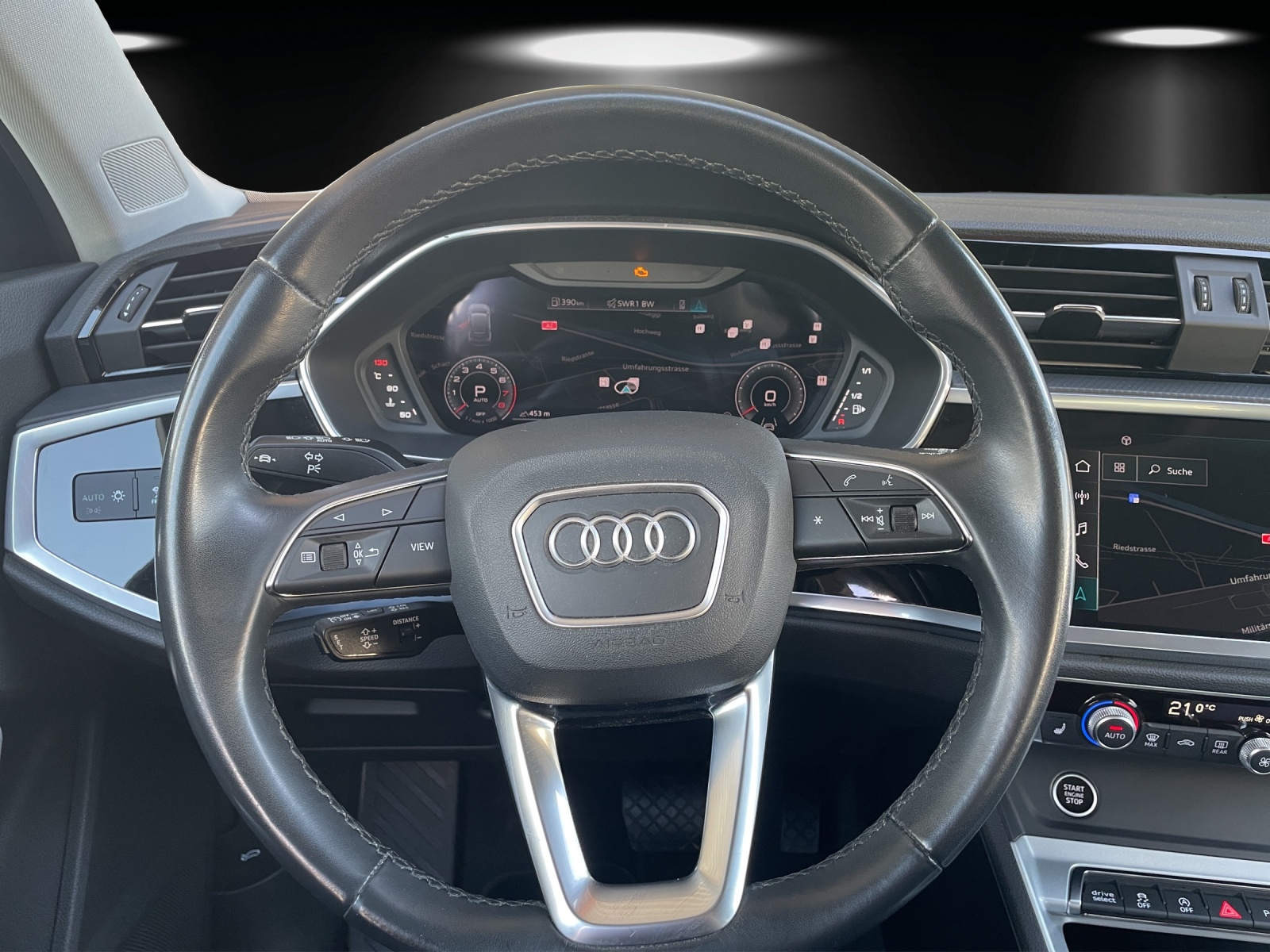 AUDI Q3 Sportback 45 TFSI S line quattro S-tronic-image-12
