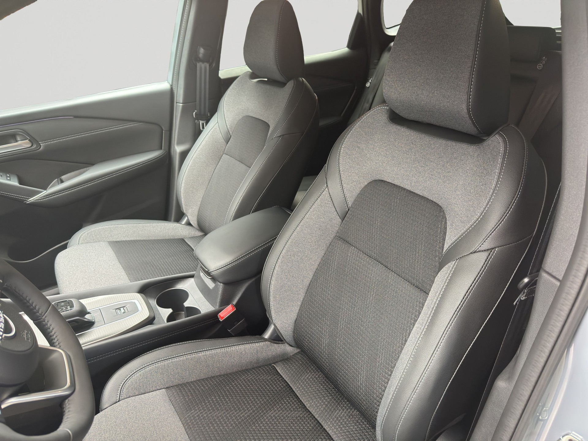 NISSAN Qashqai 1.3 DIG-T MHEV N-Connecta Xtronic-image-5