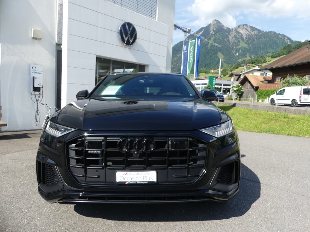 AUDI Q8 55 TFSI quattro tiptronic-image-5