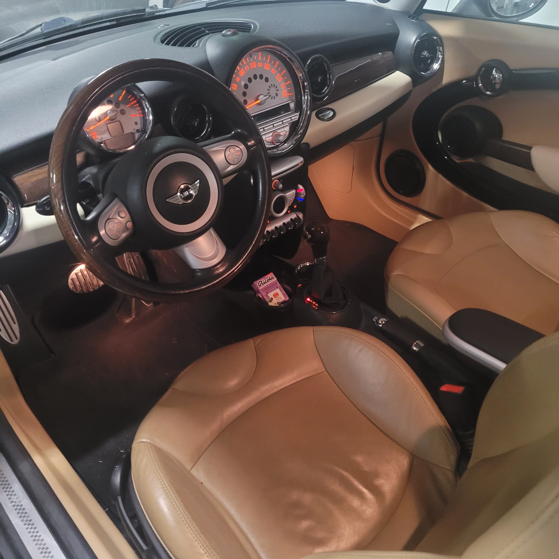MINI 1.6i Cooper S-image-0