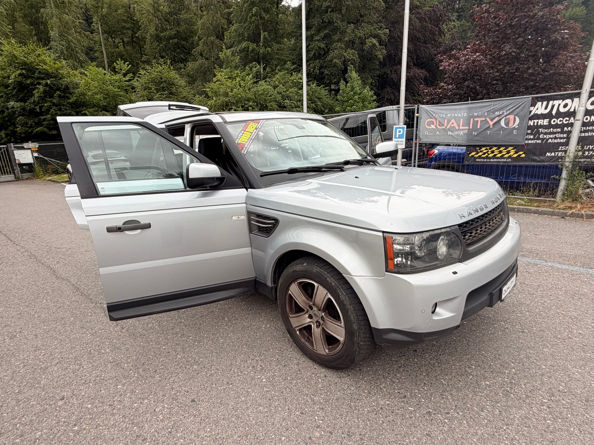 LAND ROVER Range Rover Sport 3.0 TDV6 HSE Automatic-image-22