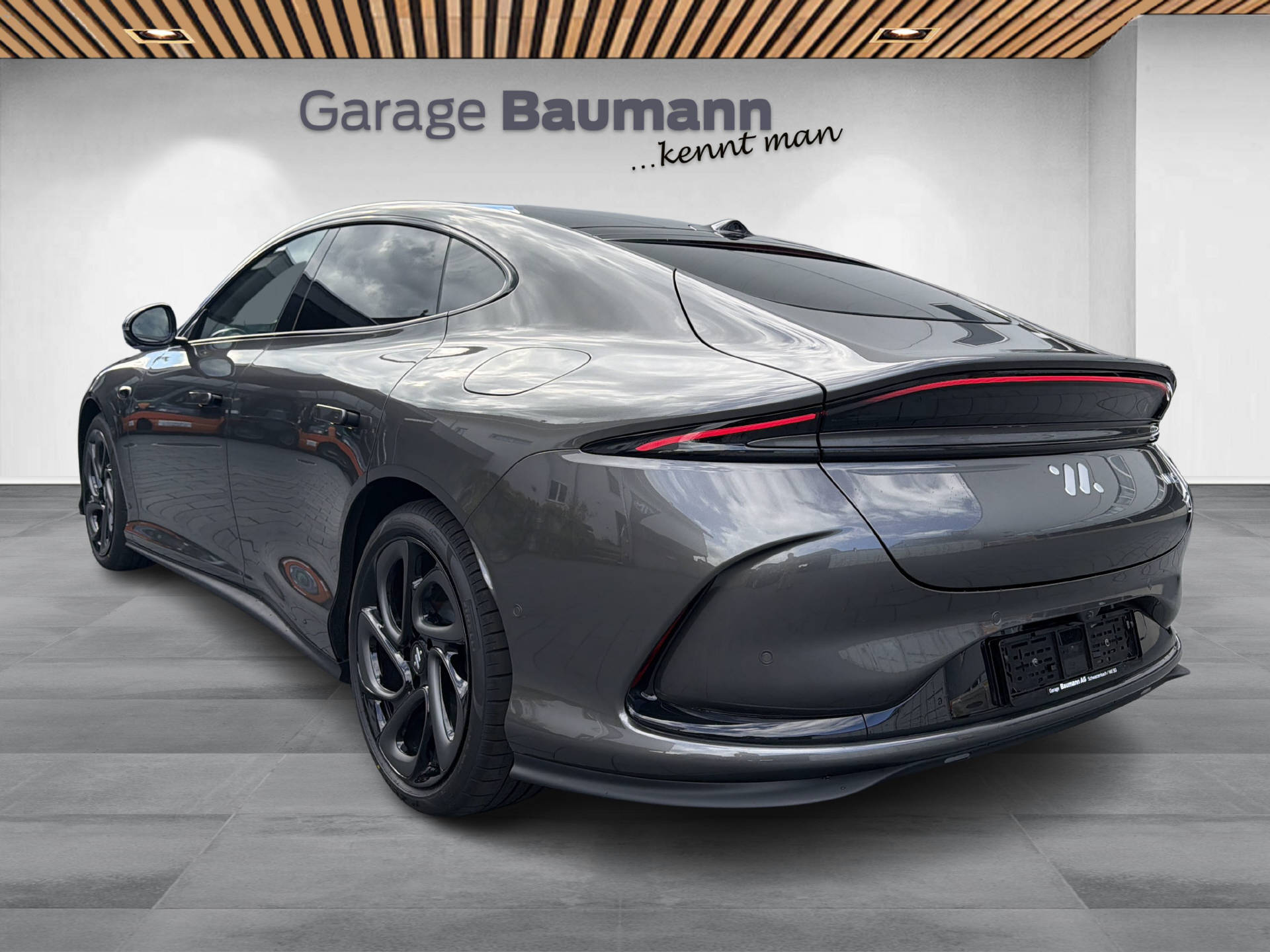 MG IM5 100 kWh Performance 20 4WD-image-3
