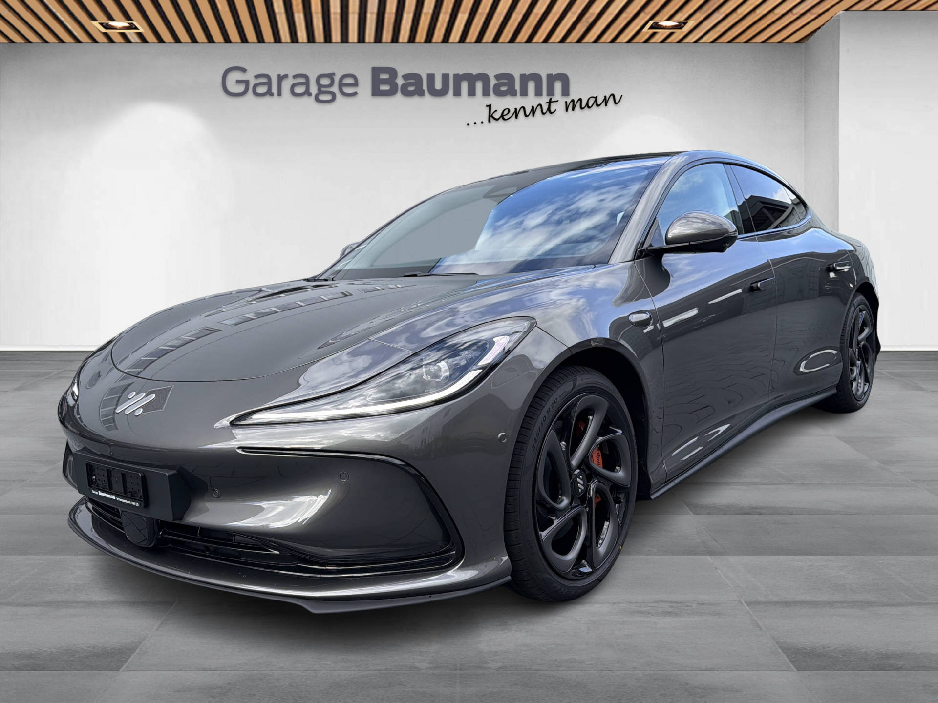 MG IM5 100 kWh Performance 20 4WD-image-1
