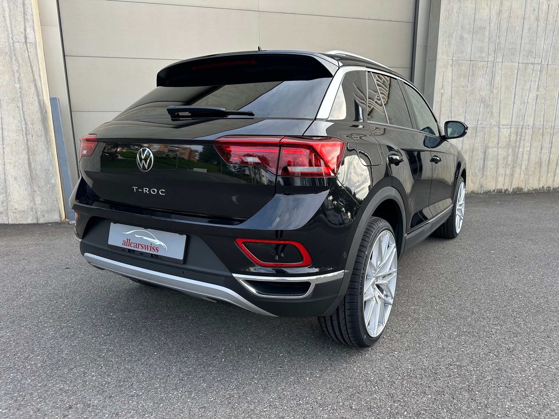 VW T-Roc 2.0 TDI 190PS Sport DSG-image-6