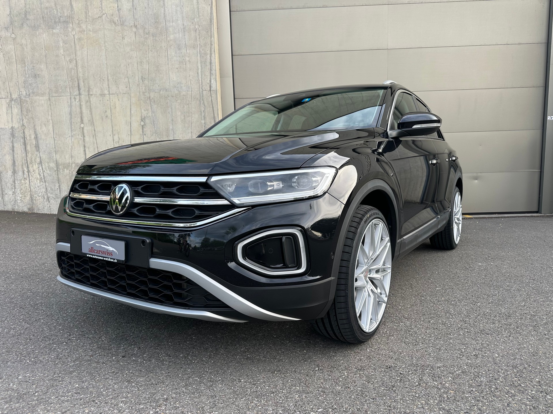 VW T-Roc 2.0 TDI 190PS Sport DSG-image-7