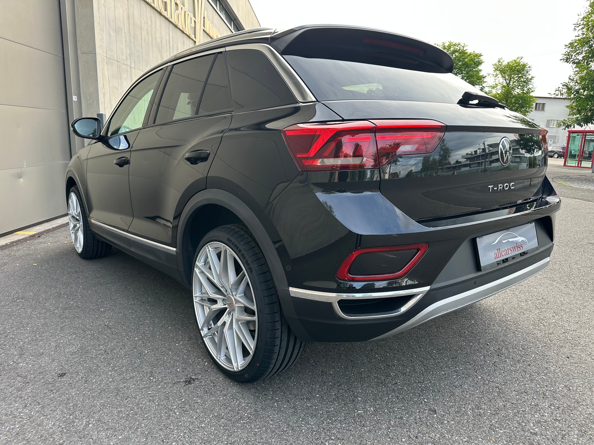VW T-Roc 2.0 TDI 190PS Sport DSG-image-5