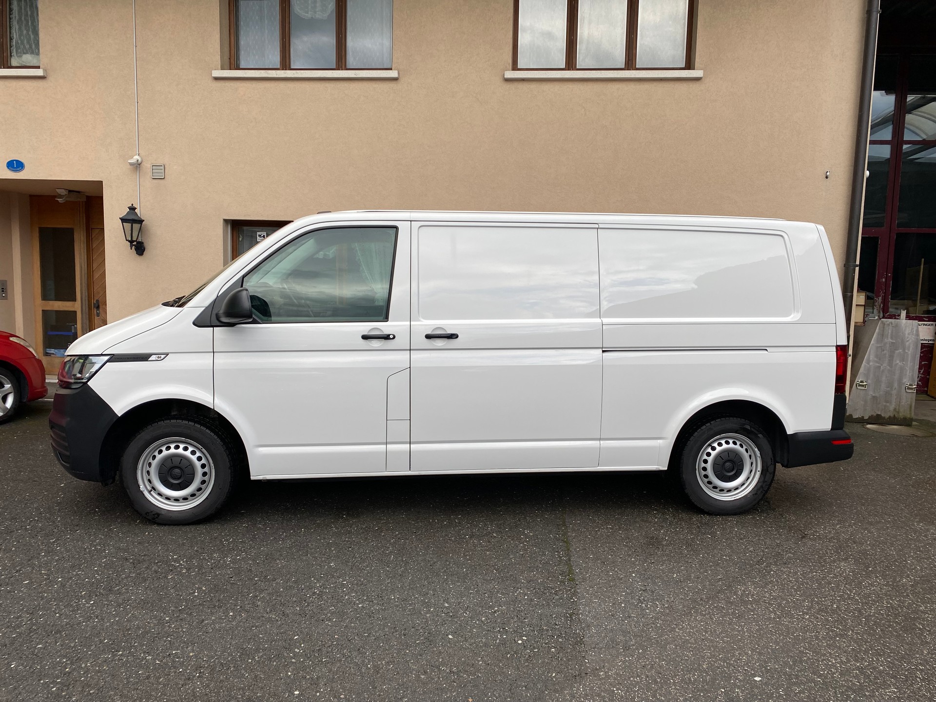 VW T6.1 2.0 TDI 4Motion-image-14