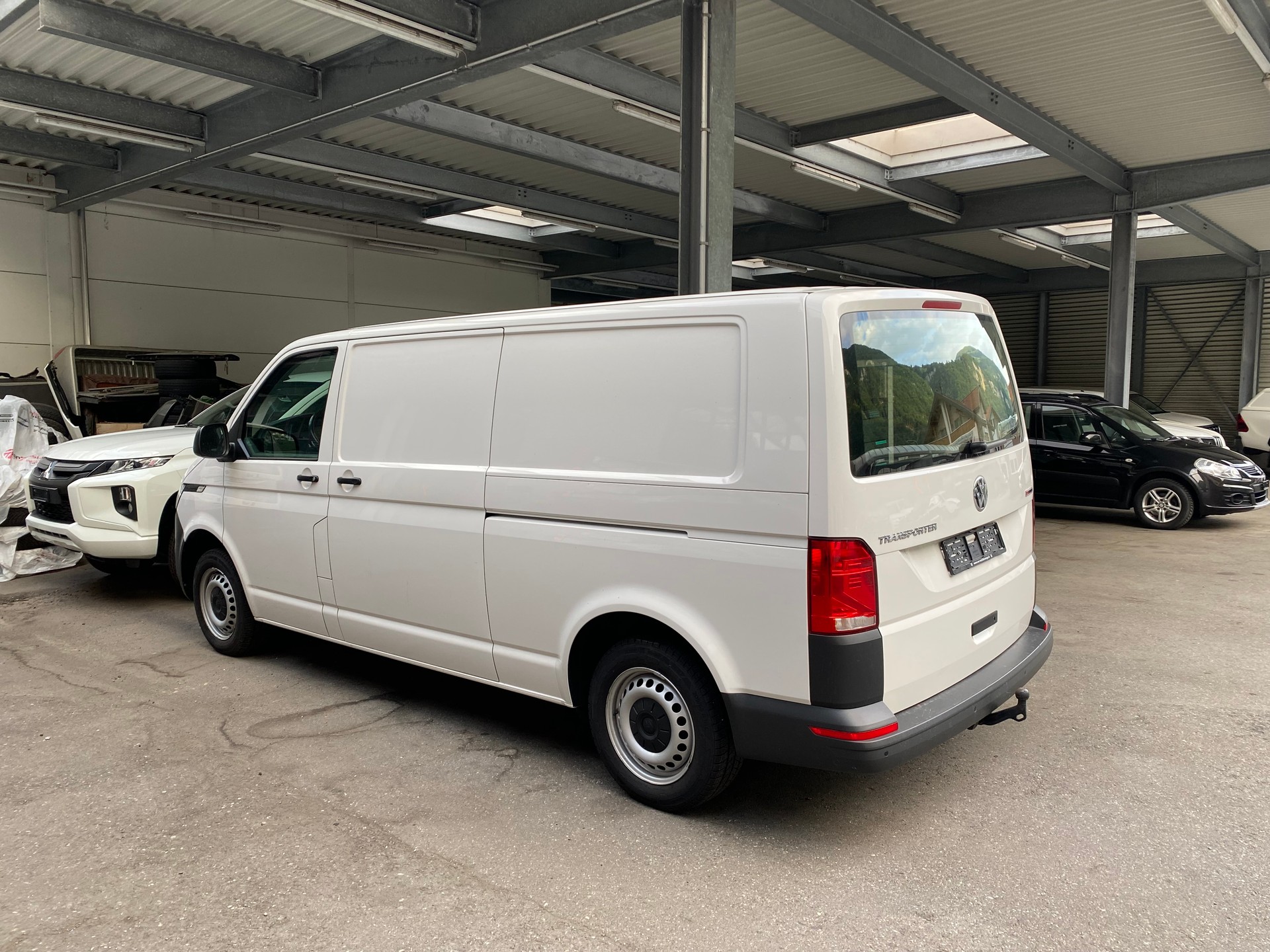 VW T6.1 2.0 TDI 4Motion-image-3