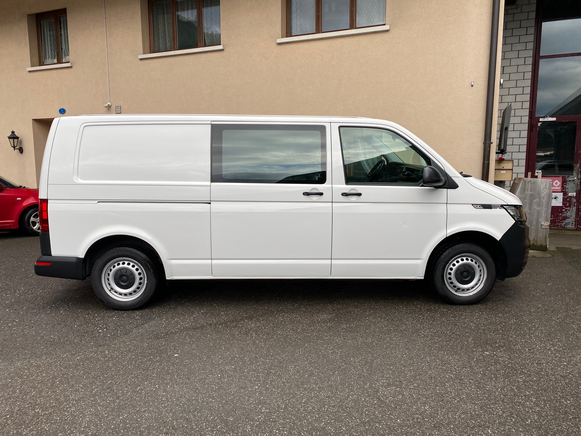 VW T6.1 2.0 TDI 4Motion-image-11
