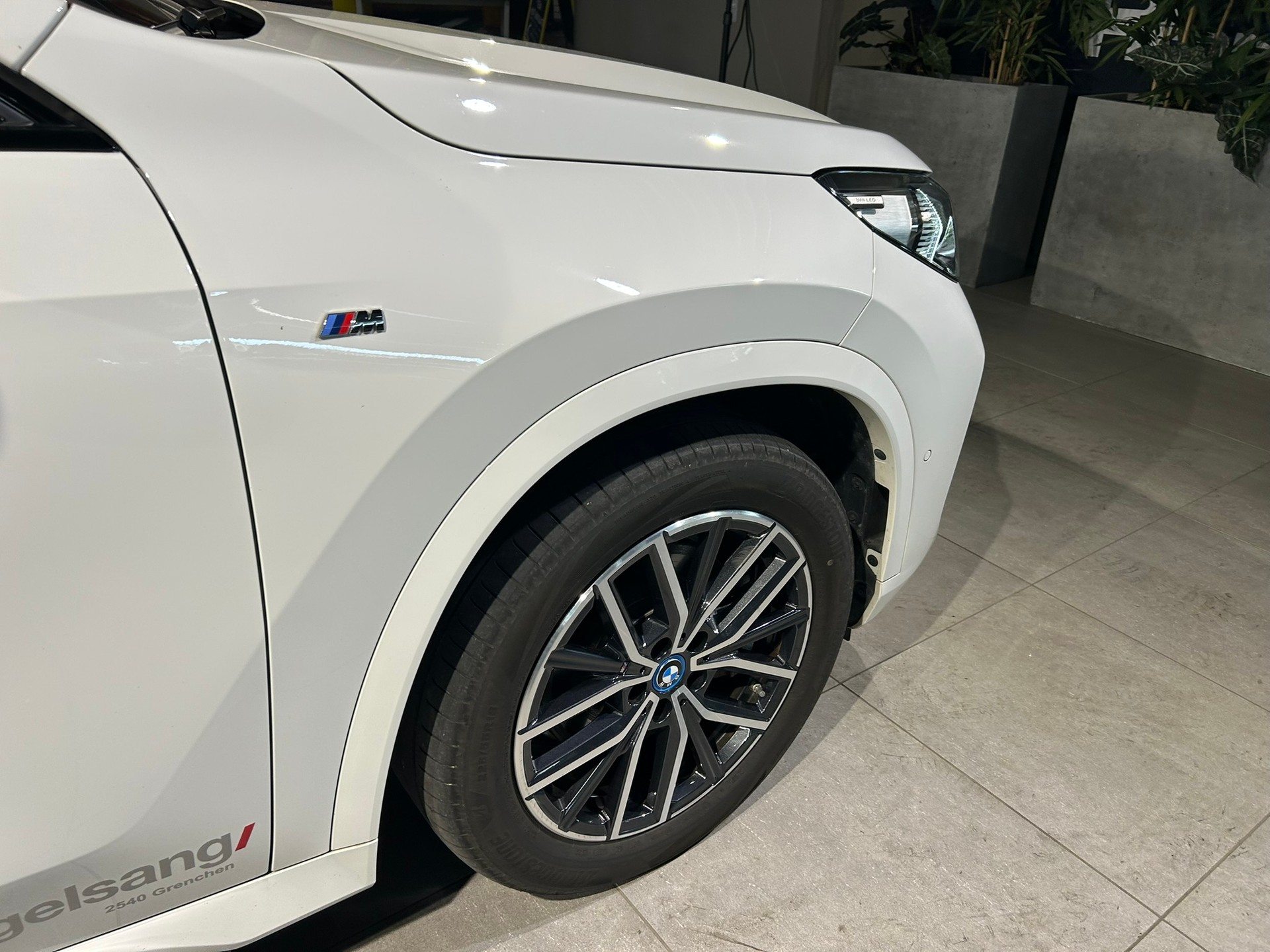 BMW iX1 xDrive 30 M Sport-image-19