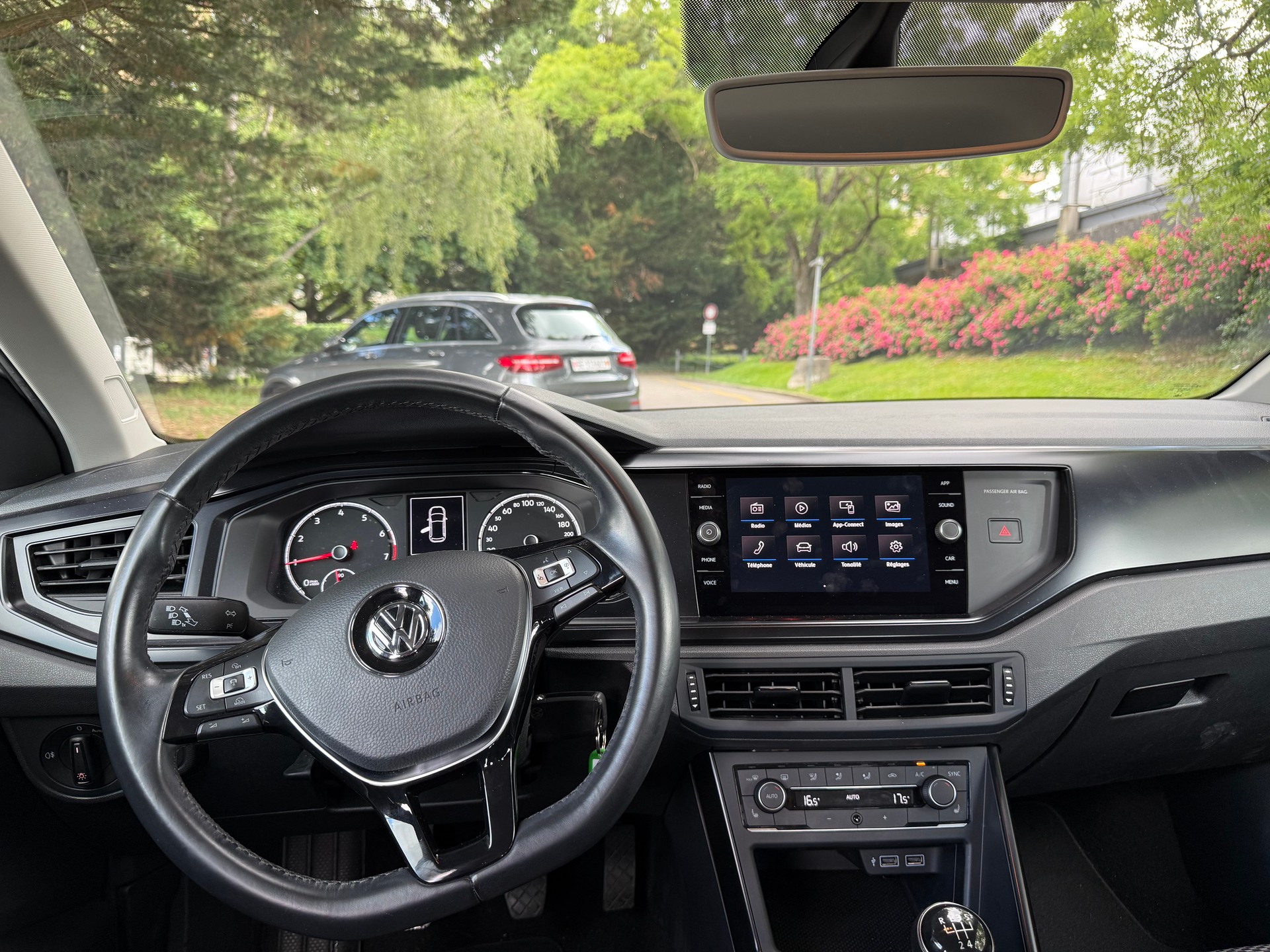 VW Polo 1.0 TSI BMT Comfortline-image-8