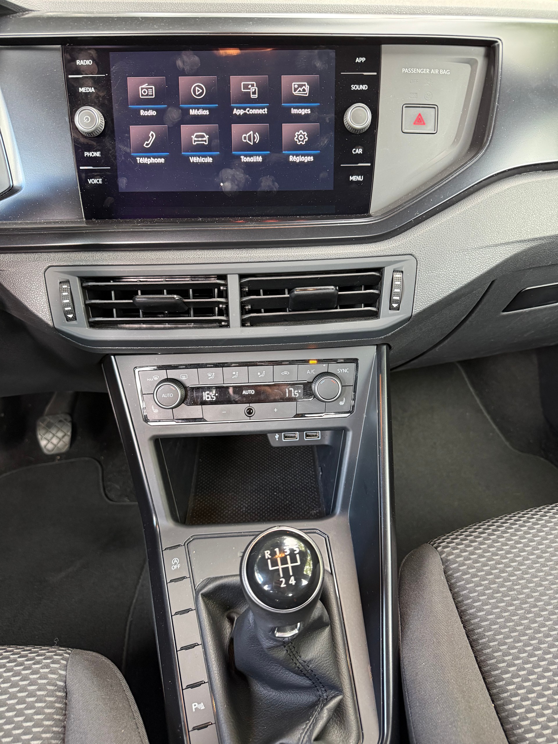 VW Polo 1.0 TSI BMT Comfortline-image-10