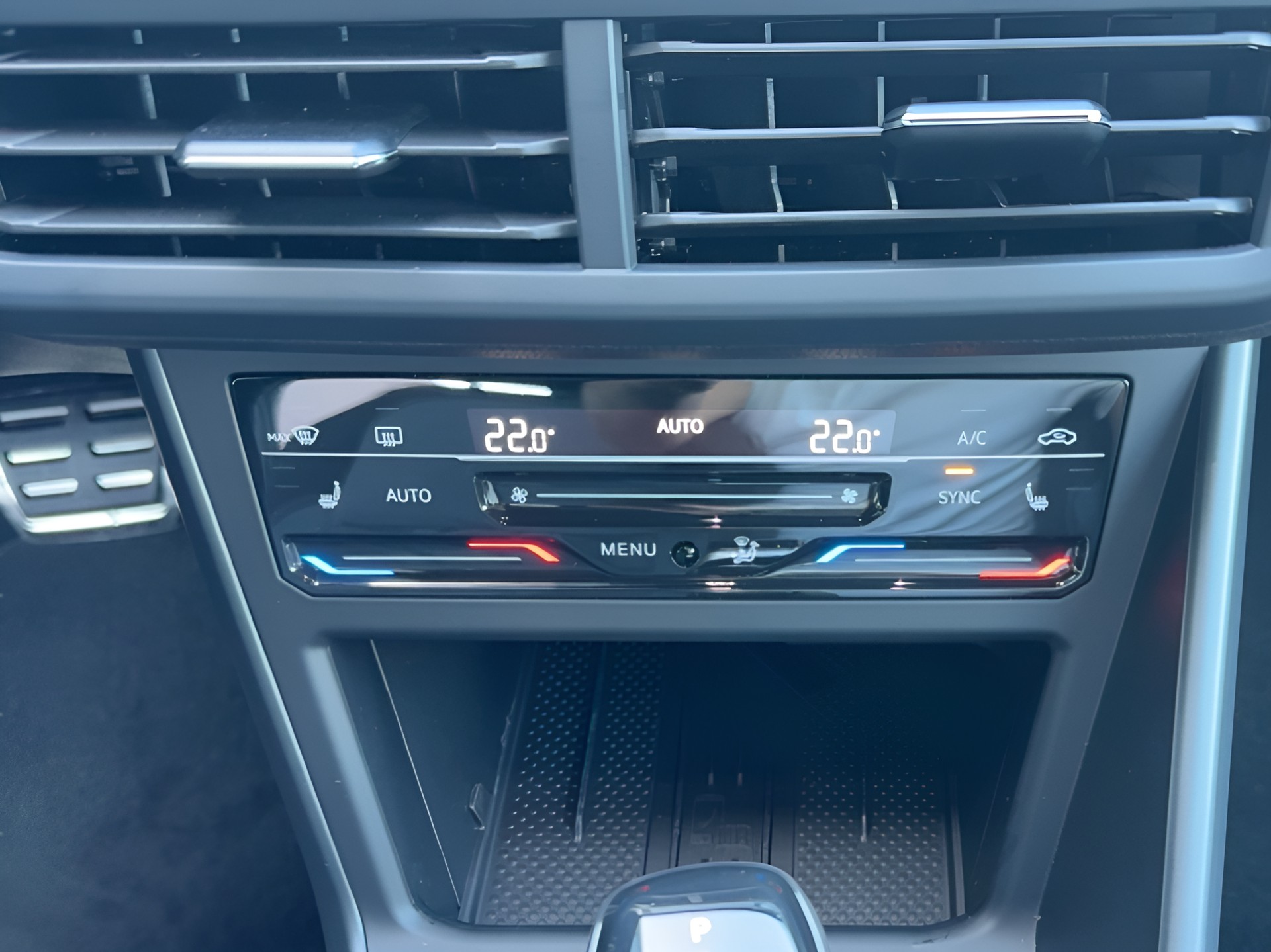 VW Polo 1.0 TSI R-Line DSG-image-13