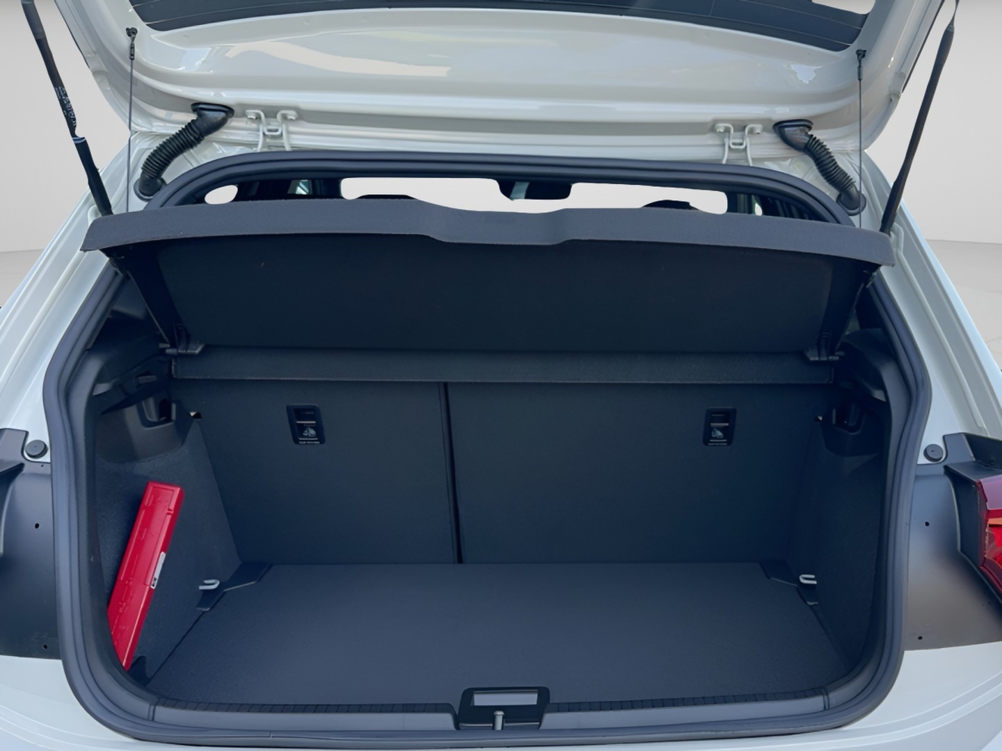 VW Polo 1.0 TSI R-Line DSG-image-19