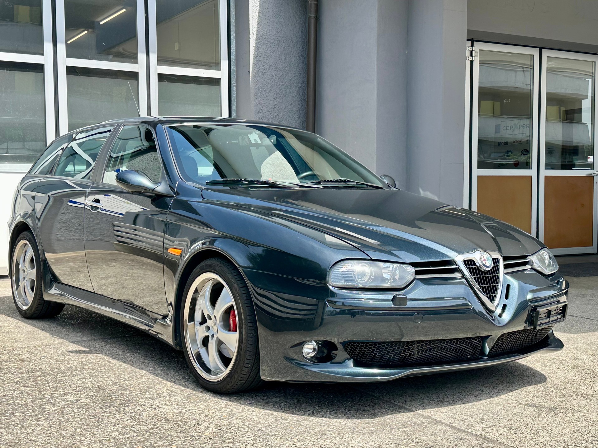 ALFA ROMEO 156 Sportwagon 3.2 V6 GTA-image-2