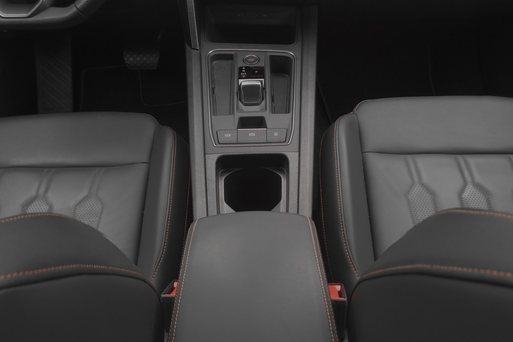 CUPRA Formentor 1.5 TSI Inicio DSG-image-7