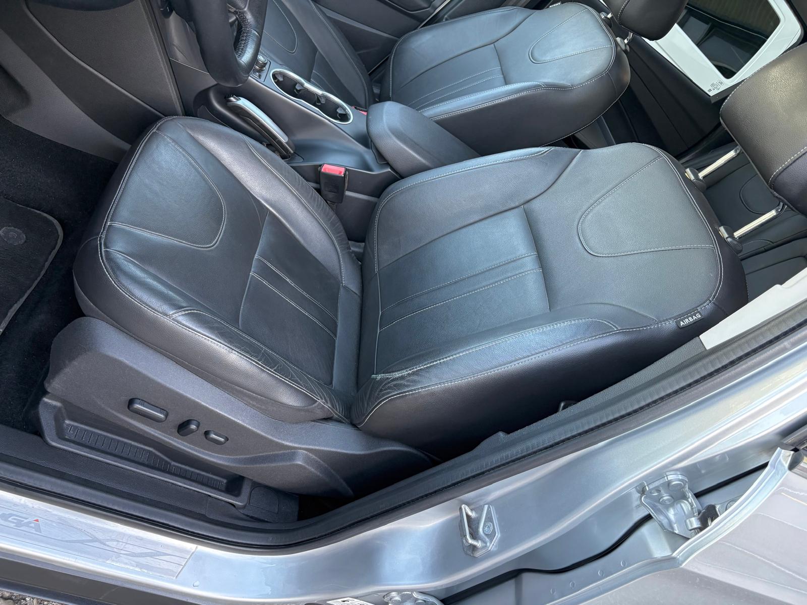 FORD Kuga 2.0 TDCi Titanium 4WD PowerShift-image-7